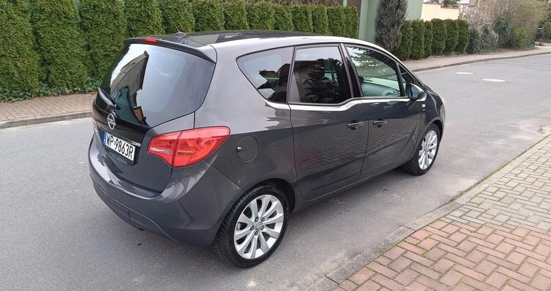 Opel Meriva cena 31900 przebieg: 162000, rok produkcji 2016 z Płock małe 781